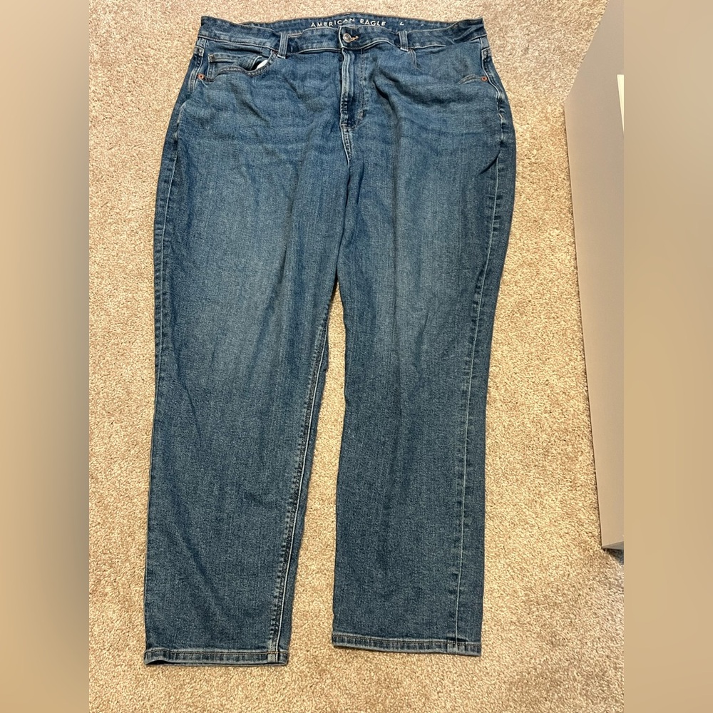 American Eagle Mom Jean  Dark Wash